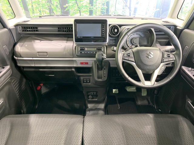 SUZUKI Spacia GEAR 2022