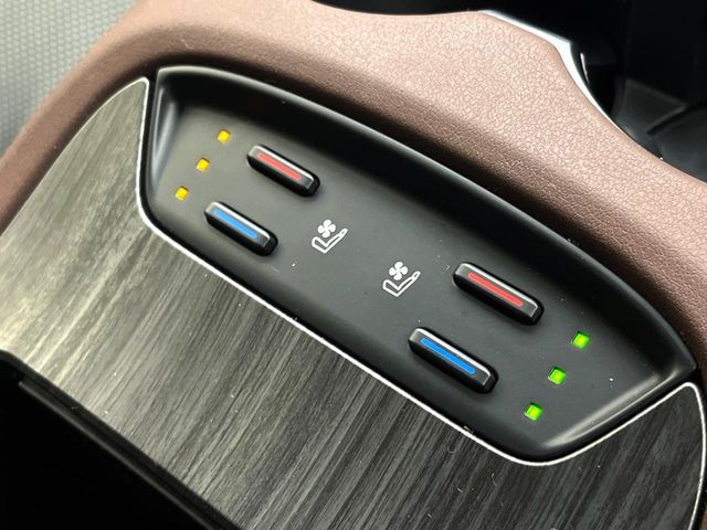 TOYOTA HARRIER HYBRID 2021