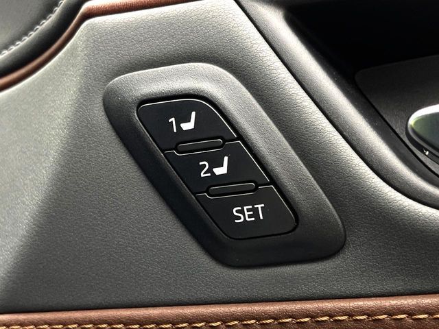 TOYOTA HARRIER HYBRID 2021