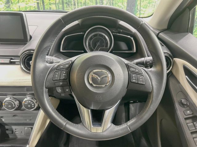MAZDA DEMIO 2015