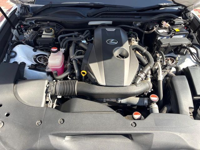 TOYOTA LEXUS RC200t 2016