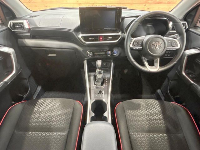 TOYOTA RAIZE HYBRID 2021