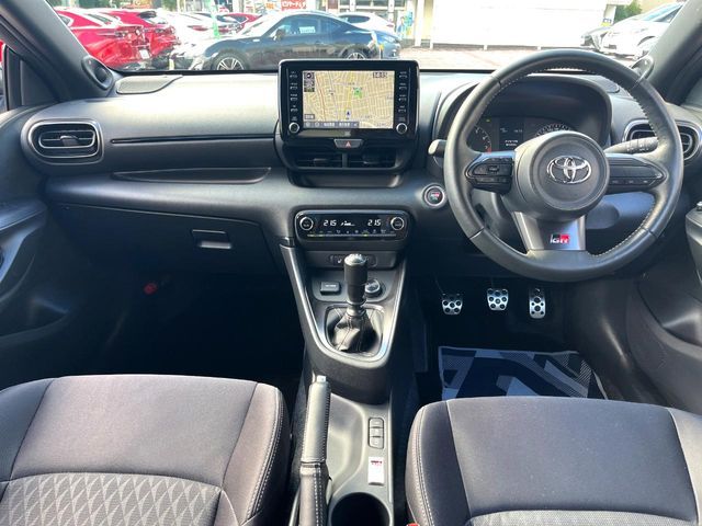 TOYOTA GR YARIS 2022