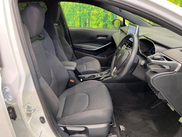 TOYOTA COROLLA SPORT HYBRID 2024