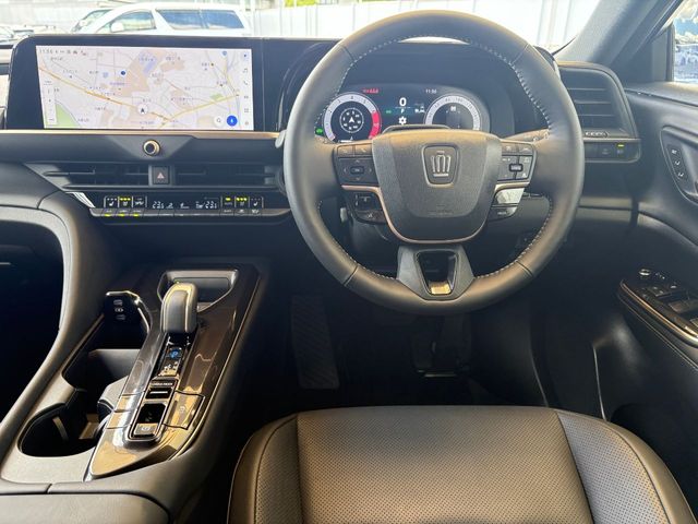 TOYOTA CROWN SPORT 2024