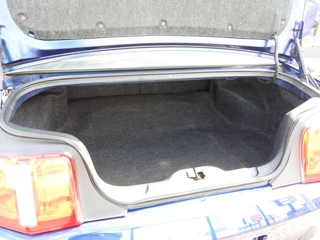 FORD FORD MUSTANG 2012