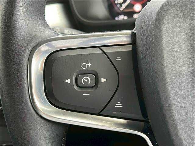 VOLVO VOLVO XC40 2020