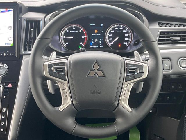 MITSUBISHI DELICA D:5 4WD 2024