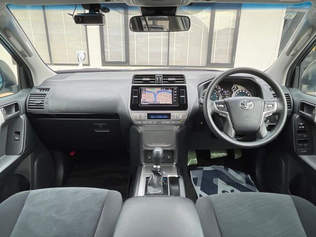 TOYOTA LANDCRUISER PRADO 2018