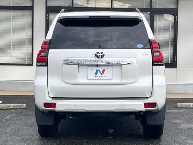 TOYOTA LANDCRUISER PRADO 2018