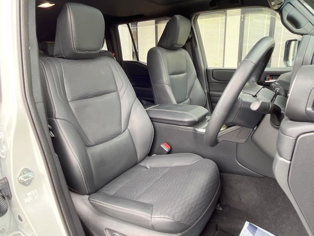 TOYOTA LANDCRUISER 250 2024