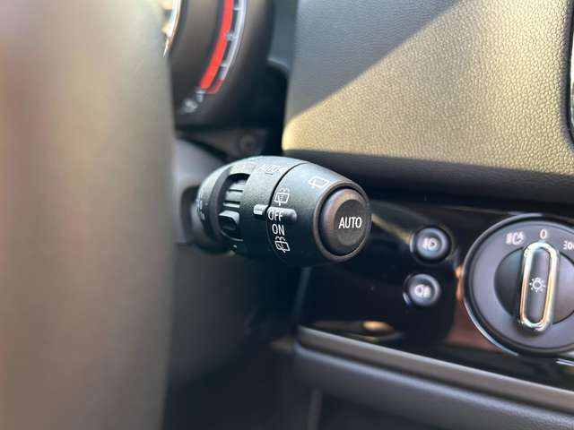 BMW MINI COOPER D CROSSOVER 2021