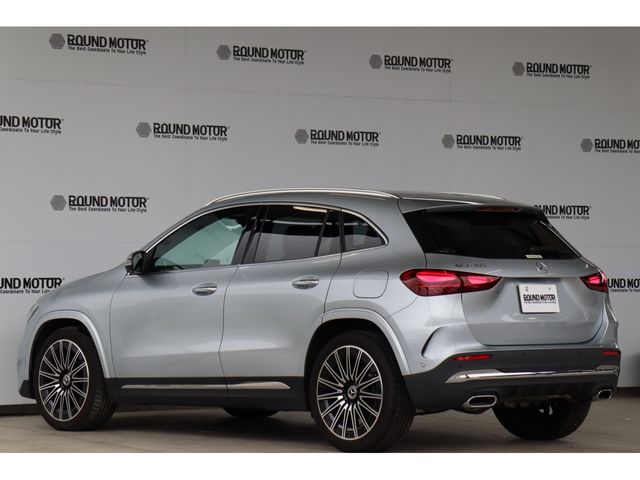 MERCEDES BENZ MERCEDES BENZ GLA class 2024