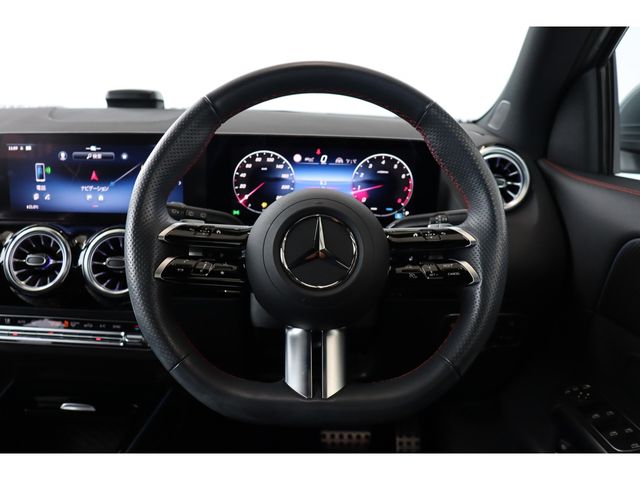MERCEDES BENZ MERCEDES BENZ GLA class 2024
