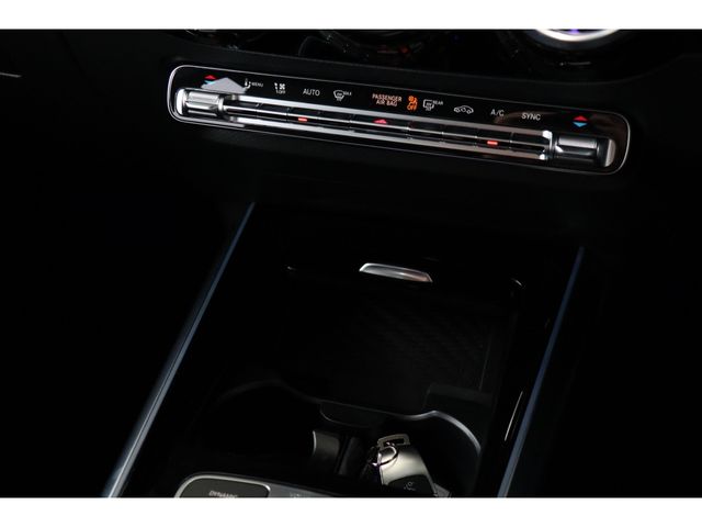 MERCEDES BENZ MERCEDES BENZ GLA class 2024