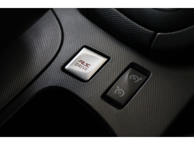 RENAULT RENAULT LUTECIA 2014