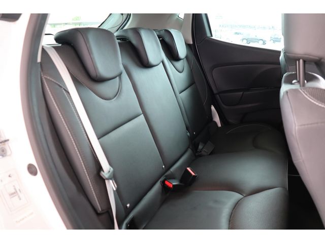 RENAULT RENAULT LUTECIA 2014