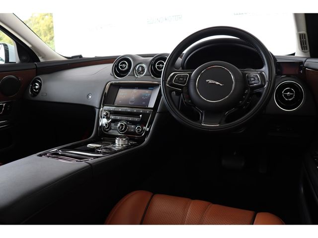 JAGUAR JAGUAR XJseries sedan 2017