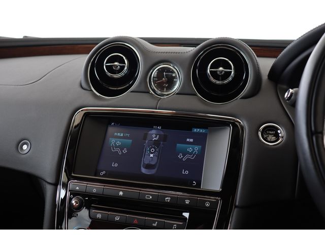 JAGUAR JAGUAR XJseries sedan 2017