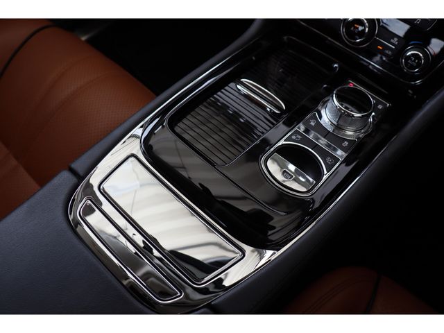 JAGUAR JAGUAR XJseries sedan 2017