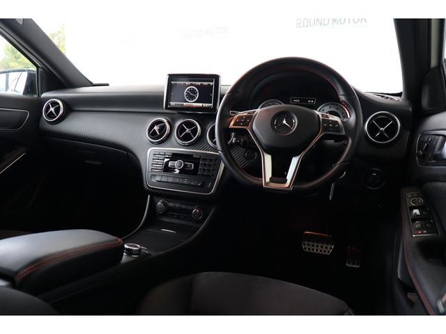 MERCEDES BENZ MERCEDES BENZ A class 2015