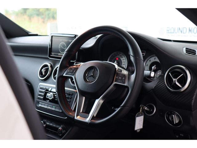 MERCEDES BENZ MERCEDES BENZ A class 2015