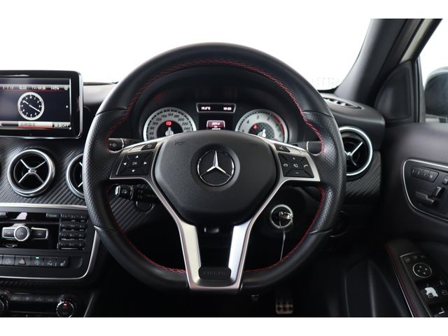 MERCEDES BENZ MERCEDES BENZ A class 2015