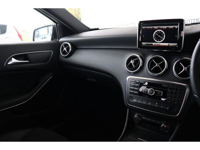 MERCEDES BENZ MERCEDES BENZ A class 2015