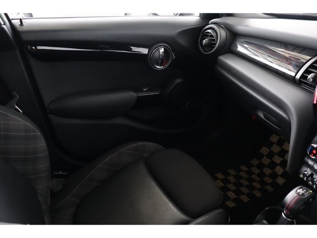 BMW MINI COOPER SD 5DOOR 2020