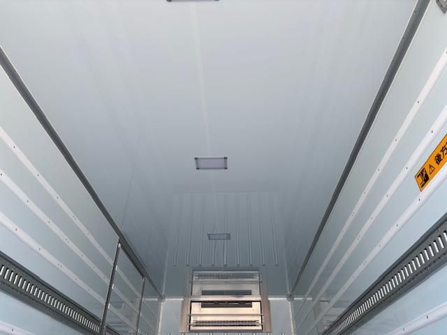 MITSUBISHI FUSOU FIGHTER 2025