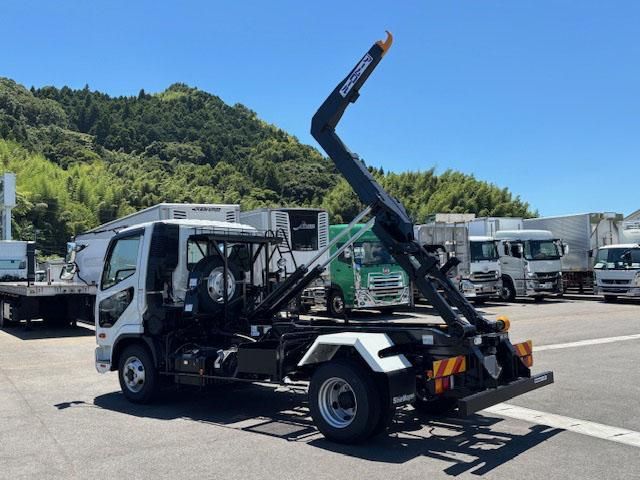 MITSUBISHI FUSOU FIGHTER 2025