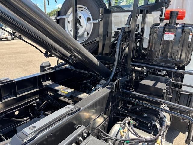 MITSUBISHI FUSOU FIGHTER 2025