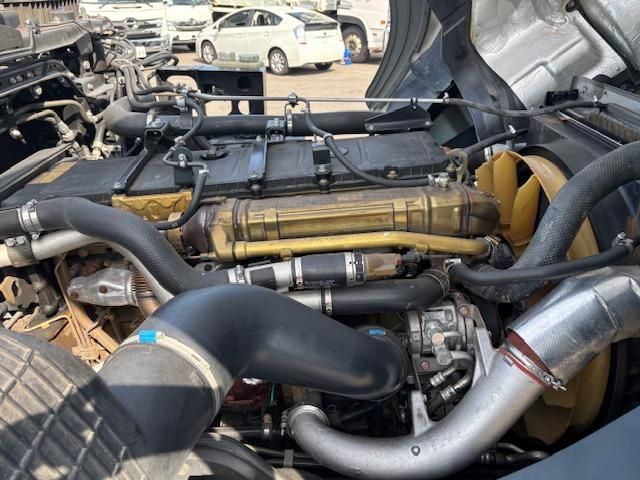 MITSUBISHI FUSOU SUPER GREAT 2019