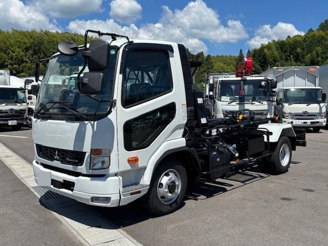 MITSUBISHI FUSOU FIGHTER 2025