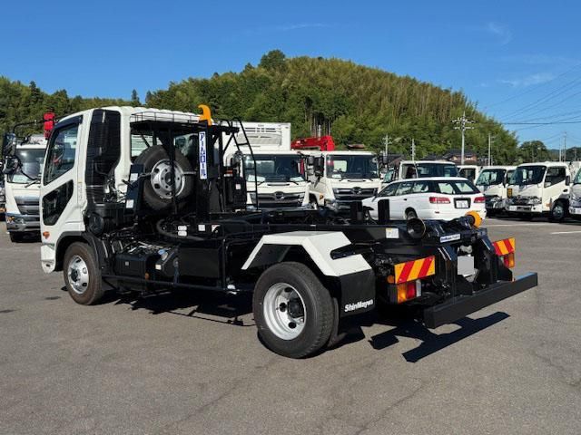 MITSUBISHI FUSOU FIGHTER 2024