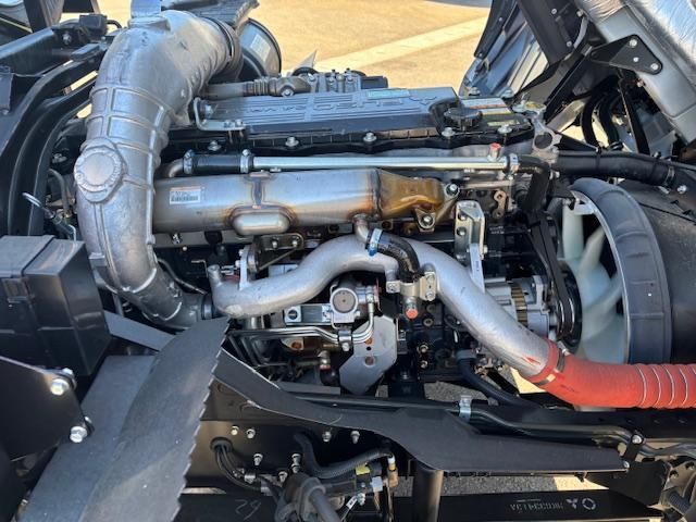 MITSUBISHI FUSOU FIGHTER 2024