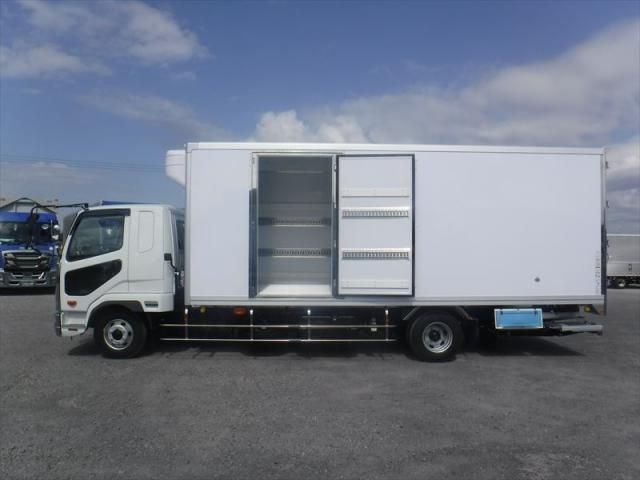 MITSUBISHI FUSOU FIGHTER 2025