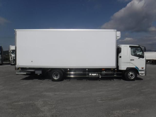 MITSUBISHI FUSOU FIGHTER 2025