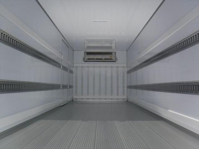 MITSUBISHI FUSOU FIGHTER 2025