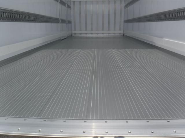 MITSUBISHI FUSOU FIGHTER 2025