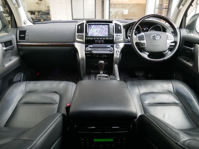 TOYOTA LANDCRUISER wagon 2012