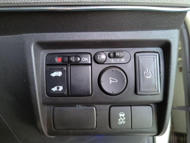 HONDA FREED HYBRID 2013