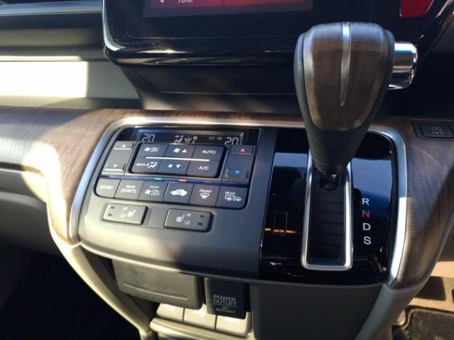 HONDA STEPWAGON 2015