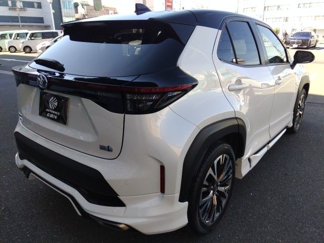 TOYOTA YARIS CROSS HYBRID 2022