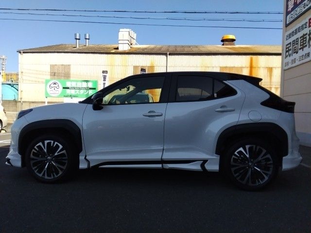 TOYOTA YARIS CROSS HYBRID 2022