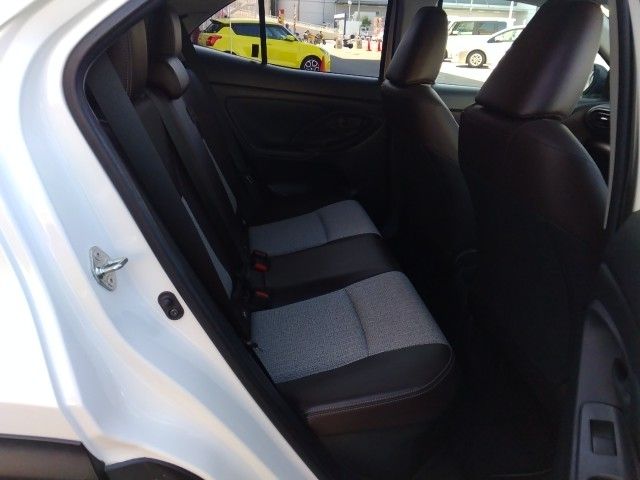 TOYOTA YARIS CROSS HYBRID 2022