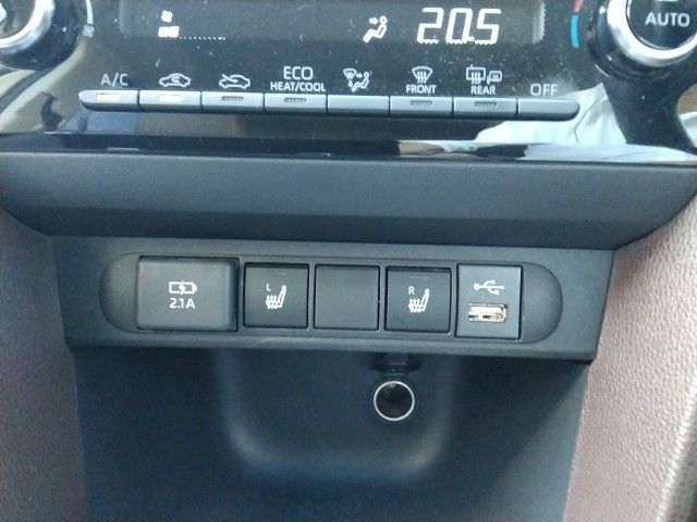 TOYOTA YARIS CROSS HYBRID 2022