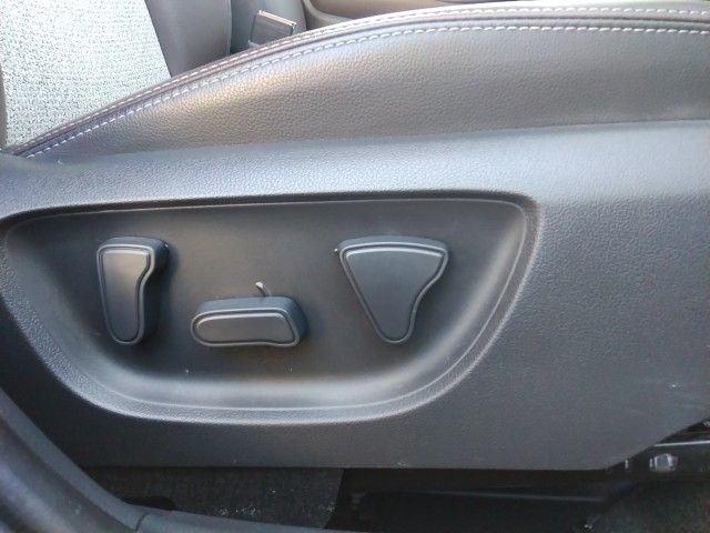 TOYOTA YARIS CROSS HYBRID 2022