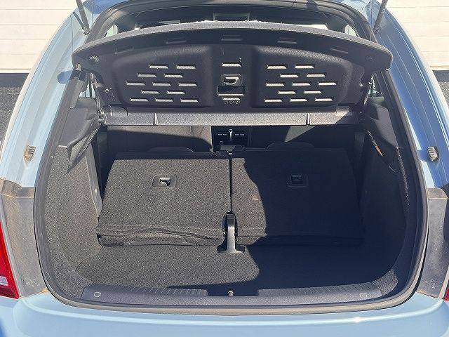 VOLKSWAGEN VOLKSWAGEN The BEETLE 2012