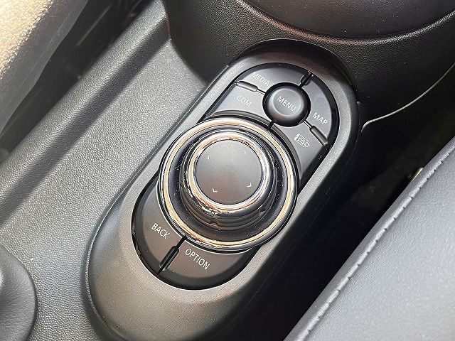 BMW MINI COOPER 2022